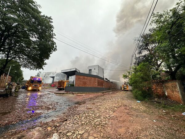 Diario HOY | Depósitos incendiados ya no pertenecen a la Justicia Electoral