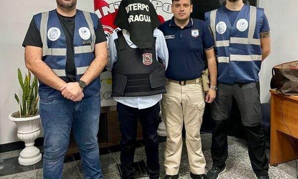 Español preso en Paraguay es enviado a su país - Radio Imperio 106.7 FM