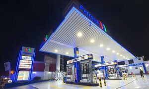 Santi Peña anuncia reducción de 150 guaraníes en precios de naftas