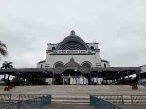 Caacupé: En primer día de novenario cuestionan situación en el CM y reclaman precariedades del Chaco