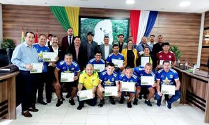 Reconocen a jugadores de la sub 40 en Franco