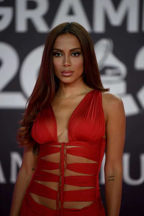 Anitta promete recuperar el funk carioca que corre por sus venas con más música - Música - ABC Color