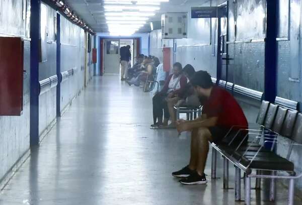 IPS: funcionario que solo trabajó 45 días este año alega celiaquía - Nacionales - ABC Color