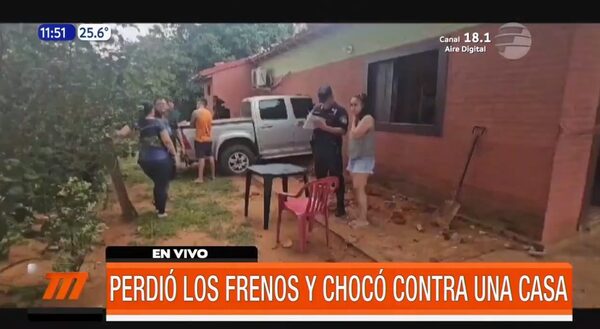 Perdió los frenos y chocó contra una casa | Telefuturo