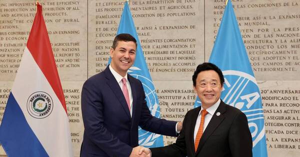 La Nación / Reducir pobreza, tema principal en reunión de Peña con la FAO, en Roma