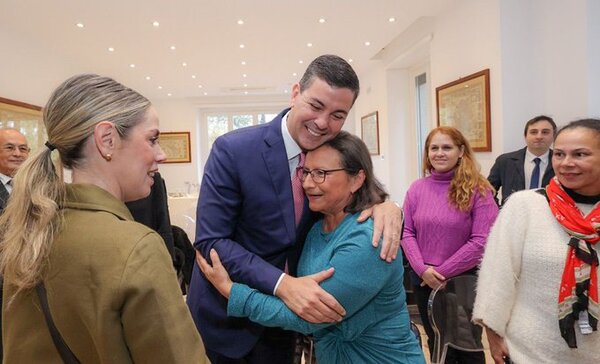 Presidente de la República mantiene reunión con paraguayos residente en Italia