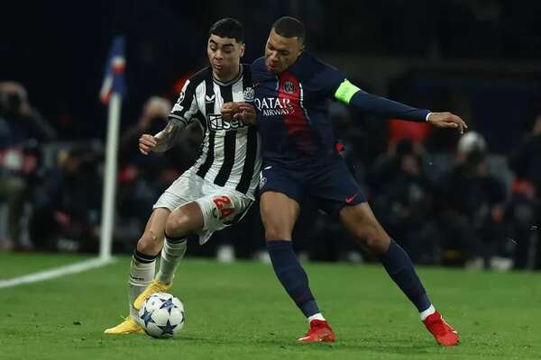 El Newcastle de Miguel Almirón empató ante el PSG y sigue vivo en la Champions  - Fútbol Internacional - ABC Color