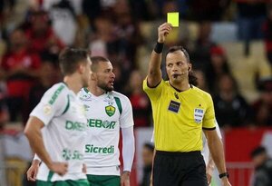 Otros siete partidos de fútbol de Brasil bajo sospecha de amaños