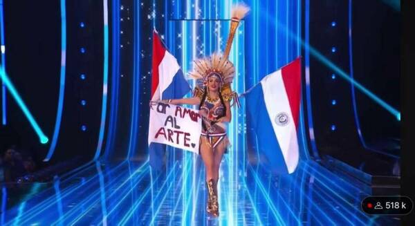 [VIDEO] Elicena habló de su traje: "A quien le haya gustado, genial; a quien no, lo siento"