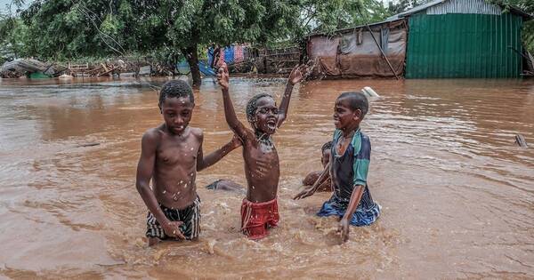 La Nación / Más de 27 millones de niños pasaron hambre por sequía e inundaciones
