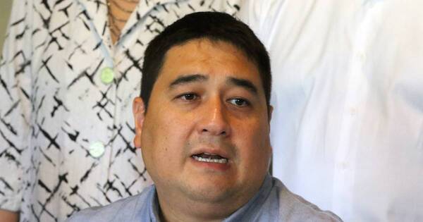 La Nación / Nakayama renunció al PLRA y es tildado de oportunista y “pecho frío”