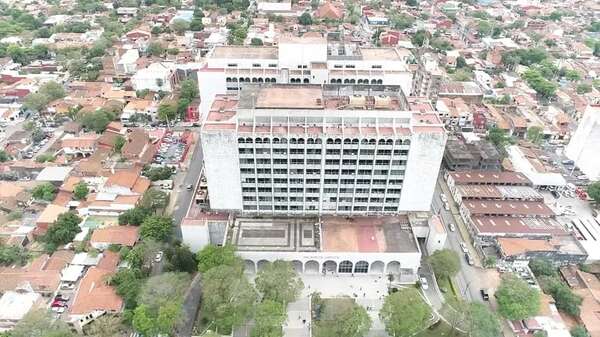 Santiago Peña promulga ampliación de G. 6.850 millones para la Corte Suprema - Política - ABC Color