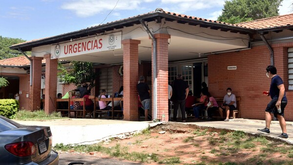 Tras renuncia masiva de jefes, intervienen Hospital de Lambaré