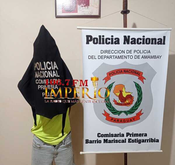 Joven fue detenido por la Policía en el predio del Hospital Regional - Radio Imperio 106.7 FM