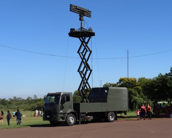 Fuerza Aérea estima US$ 120 millones para la compra de nueve radares - Oasis FM 94.3