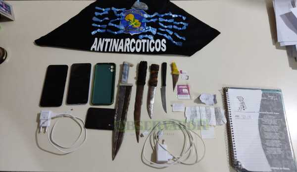 Incautan teléfonos, armas y drogas de penitenciarías allanadas por asesinato de exdirector de la cárcel de Concepción