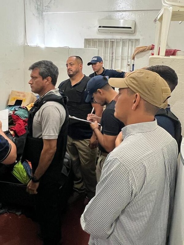 Realizan 5 allanamientos simultáneos en todas las penitenciarías del país - El Independiente