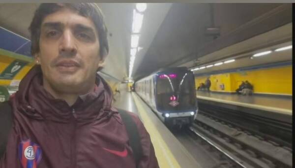 ¡Aquiles Báez se fue a vivir a otro país!