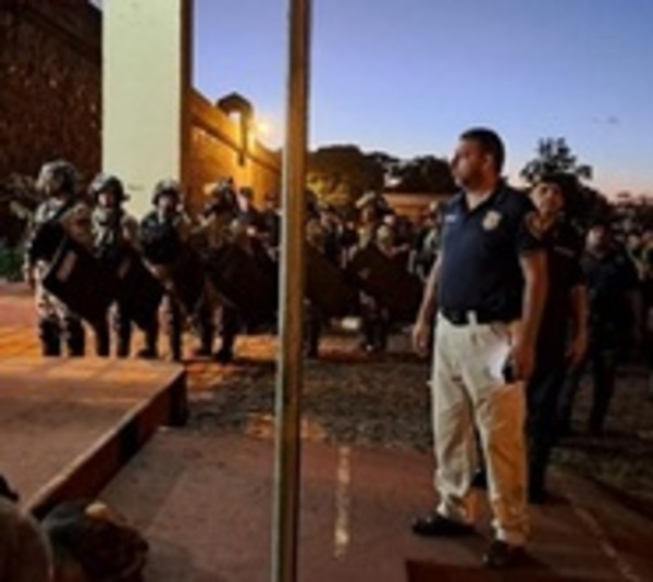 Allanan en simultáneo cárceles del país - Paraguay.com