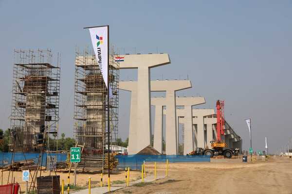 Puente que unirá a Brasil y Paraguay en la región del Chaco tiene 40% de avance - .::Agencia IP::.