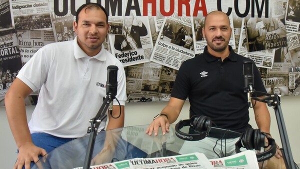 Carlos Humberto Paredes: Vivencias del señor de la media cancha
