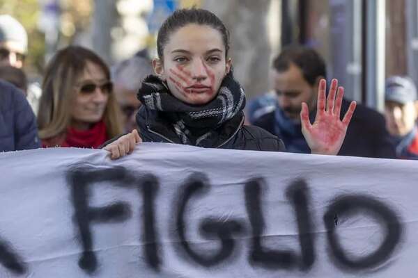 Los padres del autor del feminicidio que ha conmocionado Italia rechazan ver a su hijo - Mundo - ABC Color