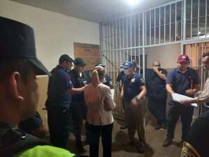 Allanamiento en penitenciaría regional de Misiones en prosecución a una investigación de homicidio - Nacionales - ABC Color