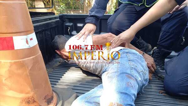 Aprehenden a un joven en el barrio Guaraní luego de un hecho de robo - Radio Imperio 106.7 FM