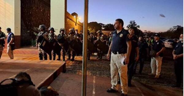 Autoridades allanan cinco cárceles por el crimen de Antonio Bazán