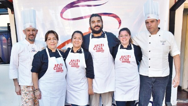 Feria en Instituto de Gastronomía