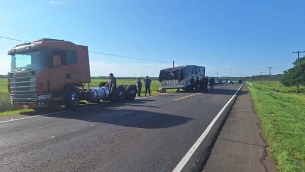 Piratas del asfalto fracasan en intento de asalto a camioneros en Coronel Oviedo