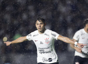 Versus / La "heroica" referencia del Corinthians a su goleador, Ángel Romero