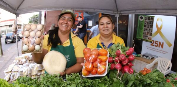 En 100 d铆as se triplicaron las ferias y productores recaudaron G. 10.000 millones - Revista PLUS