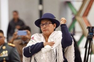 Celinda Sosa, canciller juramenta a los embajadores de Bolivia ante Paraguay y la Unesco - Revista PLUS