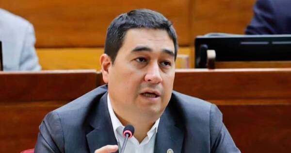 La Nación / Dirigentes liberales requieren a Nakayama que deje su banca