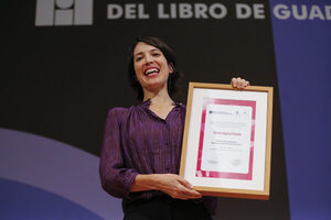 Colombiana María Ospina recibe Premio Sor Juana y llama a proteger a todos los seres vivos - MarketData