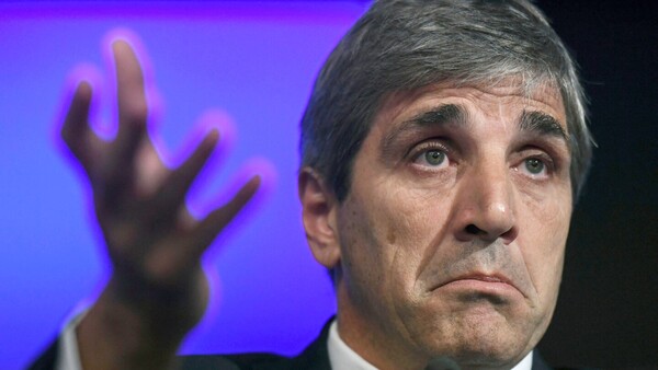 Caputo, un hombre de la órbita Macri, tomará timón de economía argentina