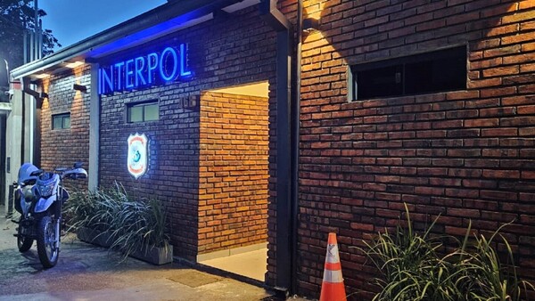 Policía de Interpol detenido tenía en su casillero documentos del caso Marset