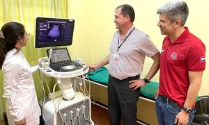 Fundación TESÃI entrega moderno equipo de Ecografía al Hospital Regional de CDE