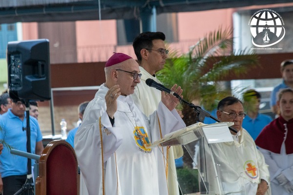 “La pobreza de la celebración refleja la tibieza de los fieles” dijo, monseñor Pistilli
