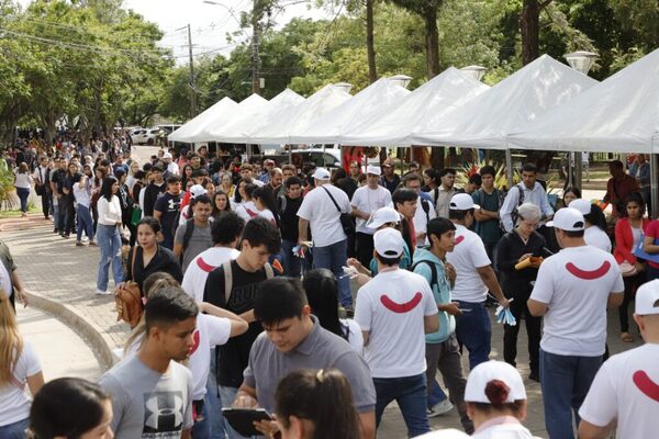 Feria de empleos llega a Encarnación con más de 200 oportunidades laborales - ADN Digital