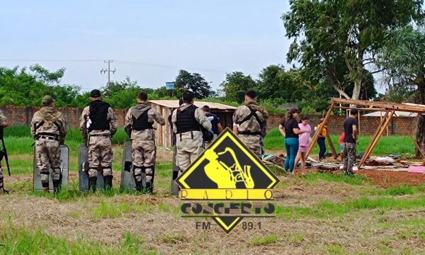 Sacan a invasores de propiedad privada en CDE
