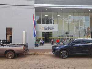 BANCO NACIONAL DE FOMENTO DE VILLARRICA CON NUEVA SEDE.