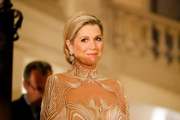 Máxima de Holanda luce deslumbrante en París - Gente - ABC Color