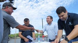 EBY culmina entrega de aporte a pescadores de Misiones