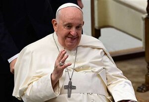 "Estoy vivo", tranquiliza el papa tras renunciar a ir a COP28 por una bronquitis