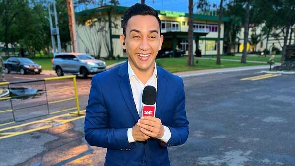 [VIDEO] ¡Atendé el piropo osado que le lanzaron a este cronista de TV!