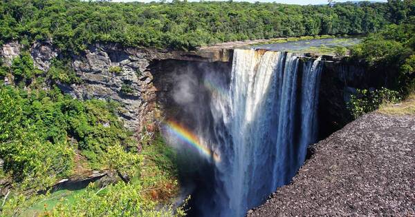 La Nación / Cuatro claves del referendo sobre Esequibo, el paraíso que se disputan Venezuela y Guayana