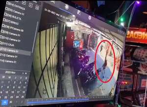 Video: limpiavidrios repelen con botellazos a cuatro asaltantes en Ñemby - Policiales - ABC Color
