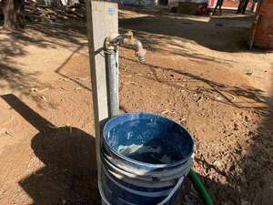 Villa Hayes: sin agua, pobladores sobreviven al calor extremo comprando bidones - Nacionales - ABC Color